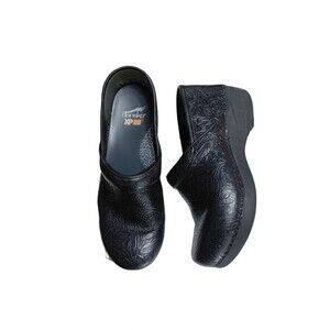 DANSKO XP 2.0 Professional Black Tooled Leather Clogs Size 9 Comfort Shoes